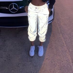 REFLECTING JOGGERS